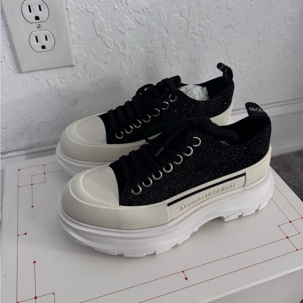 Alexander McQueenWomen's Black Glitter Sneakers